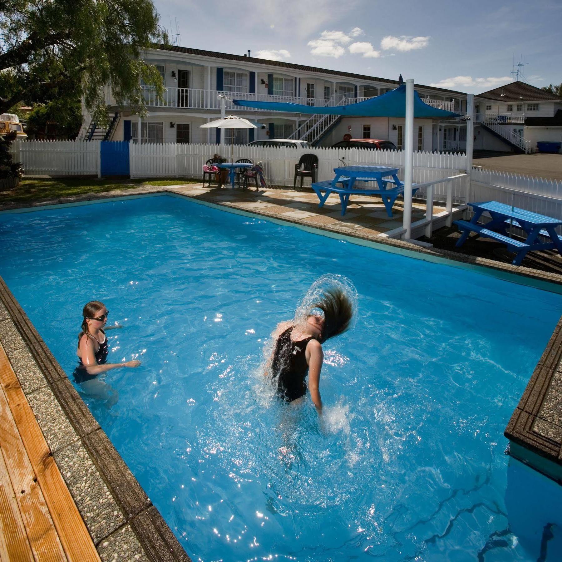 Boundary Court Motor Inn Hamilton Bagian luar foto
