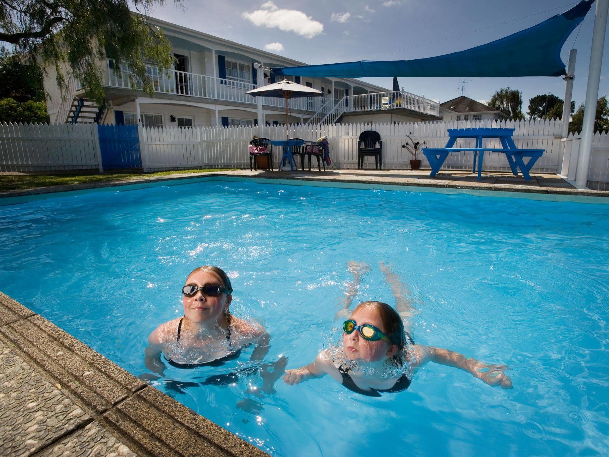 Boundary Court Motor Inn Hamilton Bagian luar foto