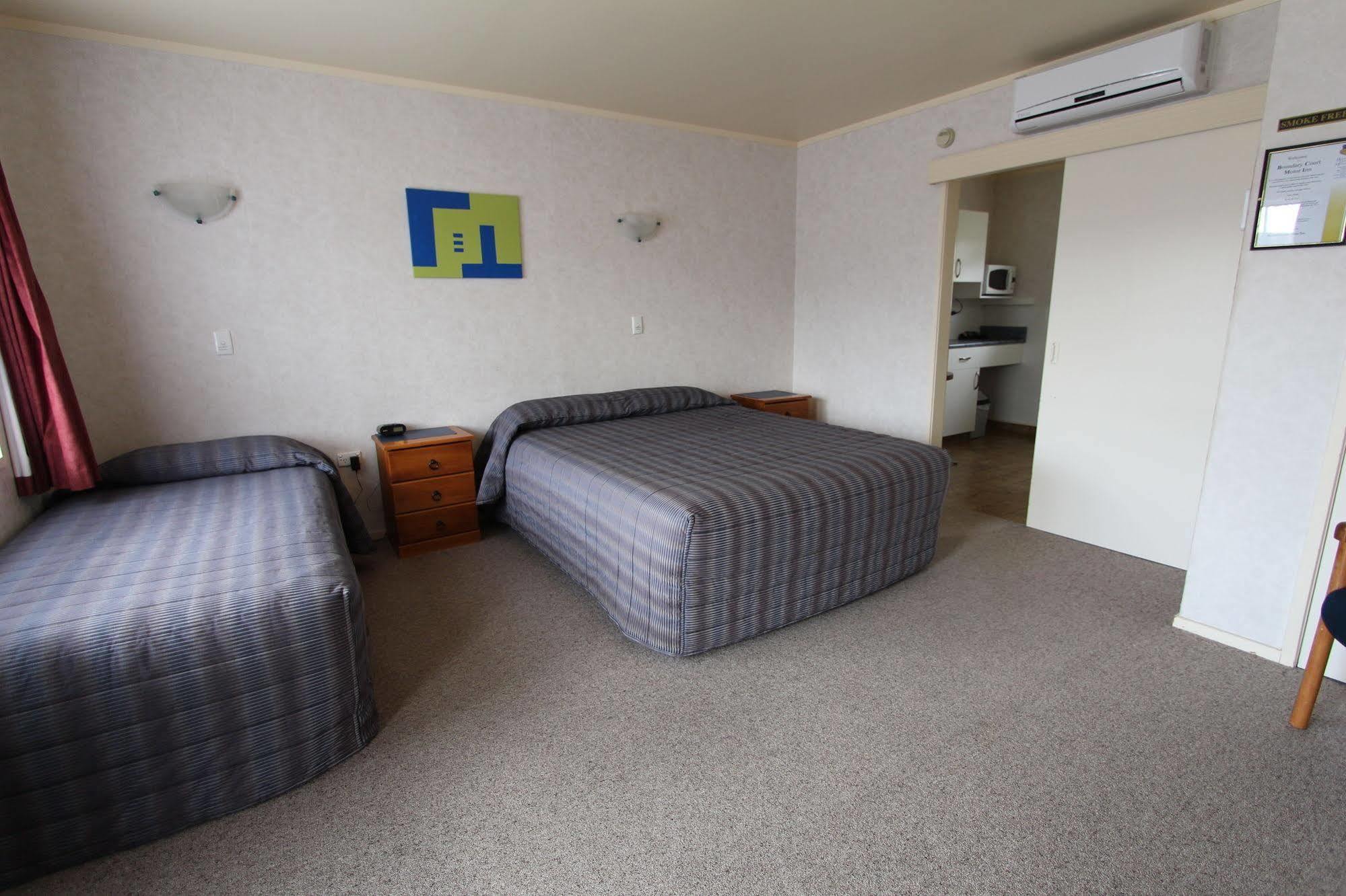Boundary Court Motor Inn Hamilton Bagian luar foto