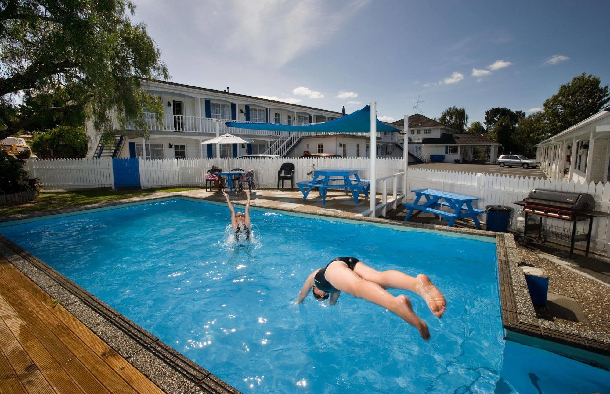 Boundary Court Motor Inn Hamilton Bagian luar foto
